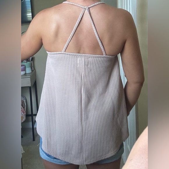 Sadie Robertson lace/crochet waffle tank top - Picture 3 of 6